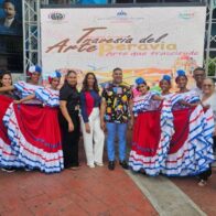 Baní acoge 8va Gala de Arte del Distrito Educativo 03-04