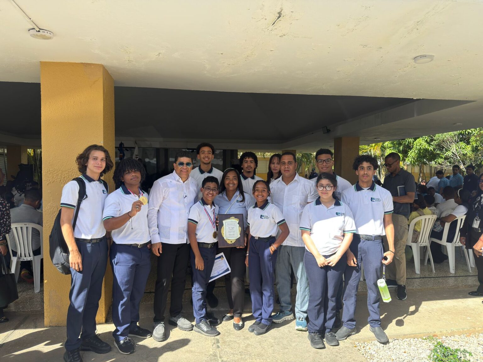 Colegio San Martín de Porres triunfa en olimpiadas distritales y recibe reconocimiento de la Alcaldía SDE