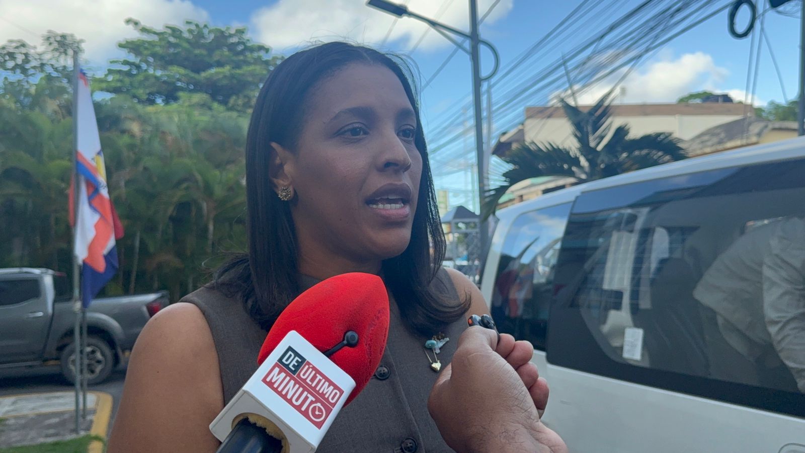 Alcaldesa de Las Galeras subraya compromiso con seguridad y orden durante Semana Santa 2026