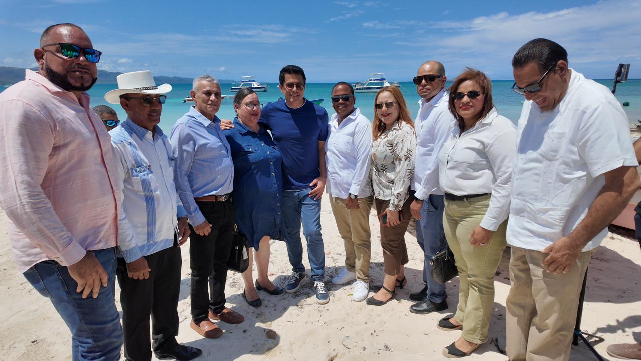 David Collado asegura turismo dominicano mantiene ritmo positivo y proyecta 12 millones de visitantes en 2026