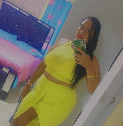 Mujer de 32 años muere durante procedimiento estético en Santiago; familia exige investigación