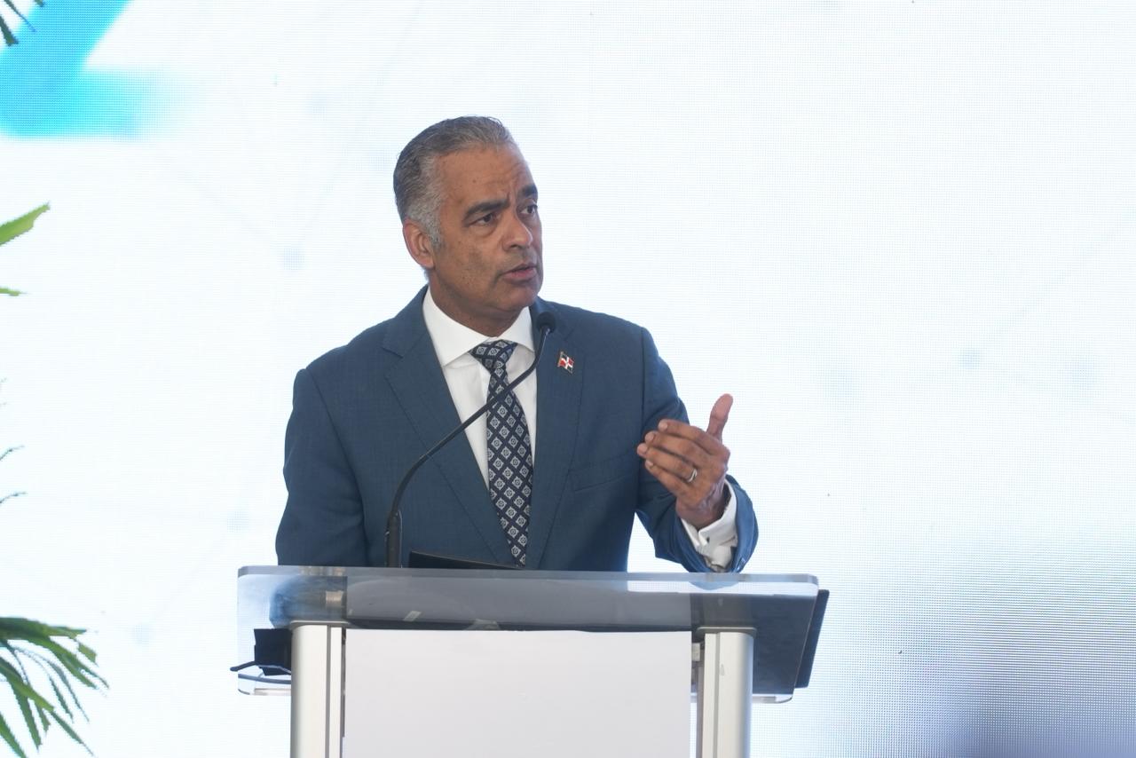 Joel Santos proyecta histórica expansión energética para 2028