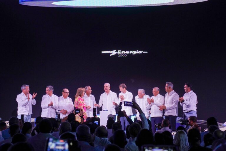 Abinader resalta Manzanillo Power Land como clave para seguridad energética y desarrollo del norte del país