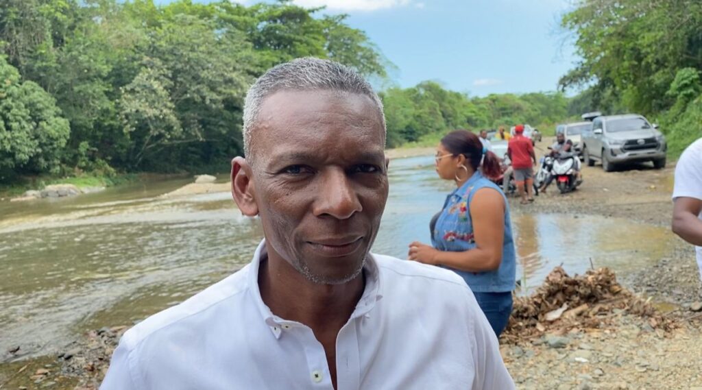 Iniciarán construcción de puente sobre el río Guanuma que unirá Mamá Tingó y Los Botados
