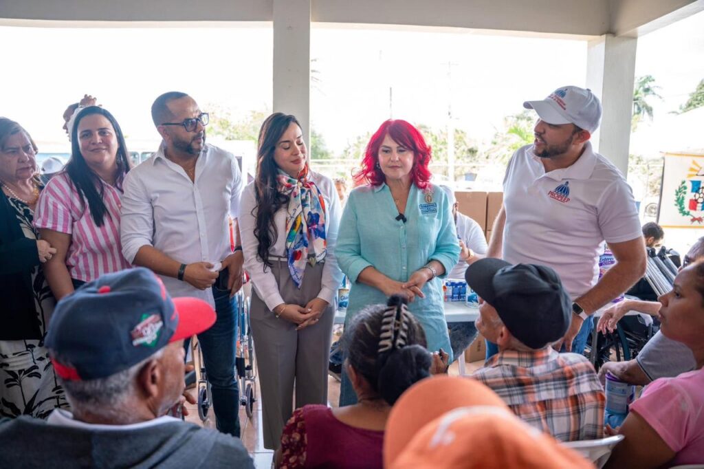 PROPEEP lleva esperanza y soluciones a la comunidad de El Quemado Arriba, en La Vega