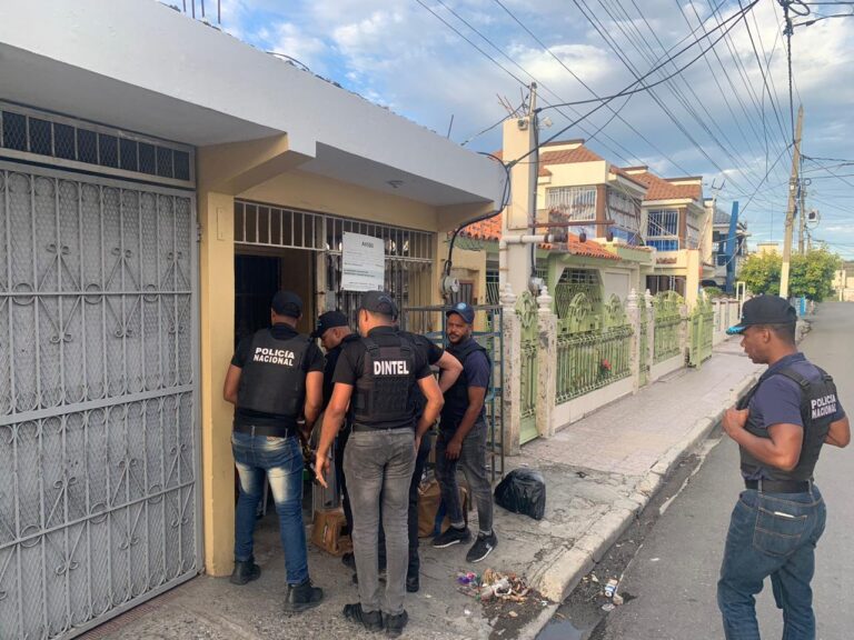 Allanamientos y operativos del DINTEL junto al MP dejan seis detenidos y más de 1,900 cigarrillos ocupados