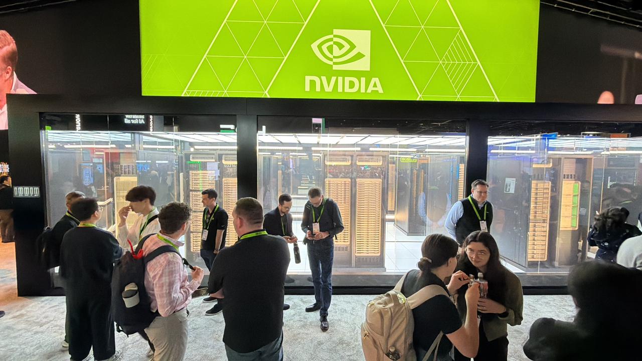 Embajada EEUU y Sistema 911 impulsan cooperación tecnológica en conferencia NVIDIA