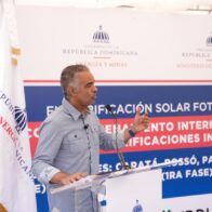 Gobierno entrega proyectos de electrificación rural con inversión superior a RD$56 millones en Elías Piña