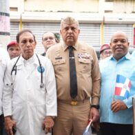 Director de Migración respalda acto patriótico de la Clínica Cruz Jiminián en Cristo Rey para honrar valores patrios