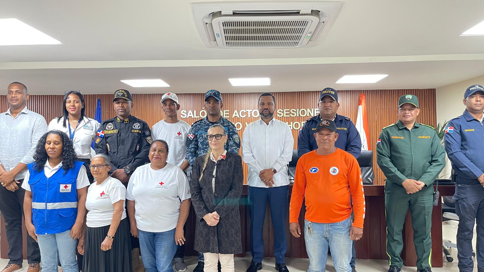 Autoridades presentan operativa integral para garantizar orden y seguridad en Semana Santa 2026 en Las Terrenas