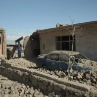 Afganistán bombardea bases militares en Pakistán en un nuevo cruce de ataques fronterizos