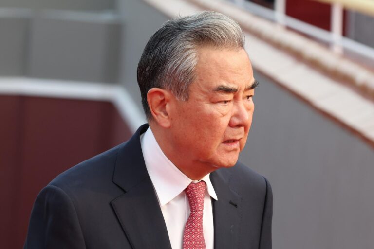 China acusa a EE. UU. e Israel de "incitar un cambio de régimen" en Irán