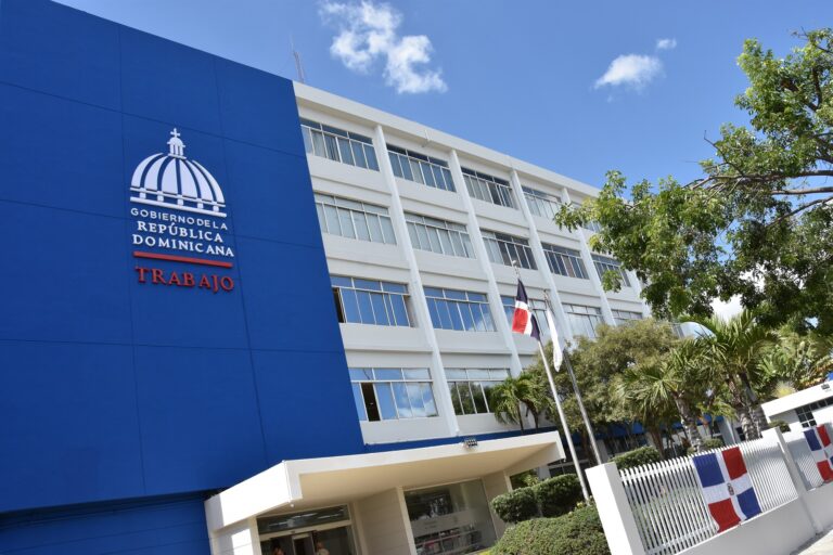 Ministerio de Trabajo implementará sello de certificación contra el trabajo infantil impulsado por Save the Children