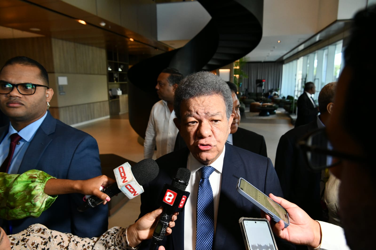 Leonel Fernández: “La inteligencia artificial transformará radicalmente la salud”