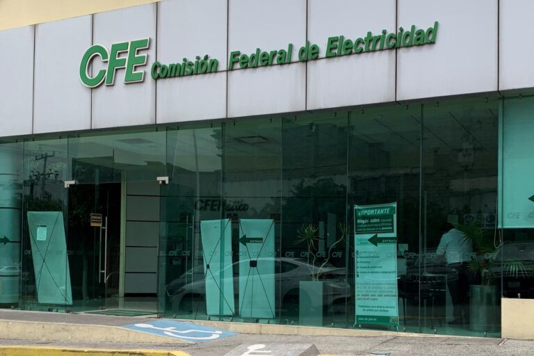 México lanza plan de expansión eléctrica con 58 proyectos y participación privada