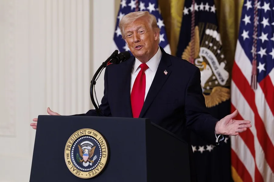 Trump advierte que tiene «munición ilimitada» para combatir a la «escoria demente» de Irán
