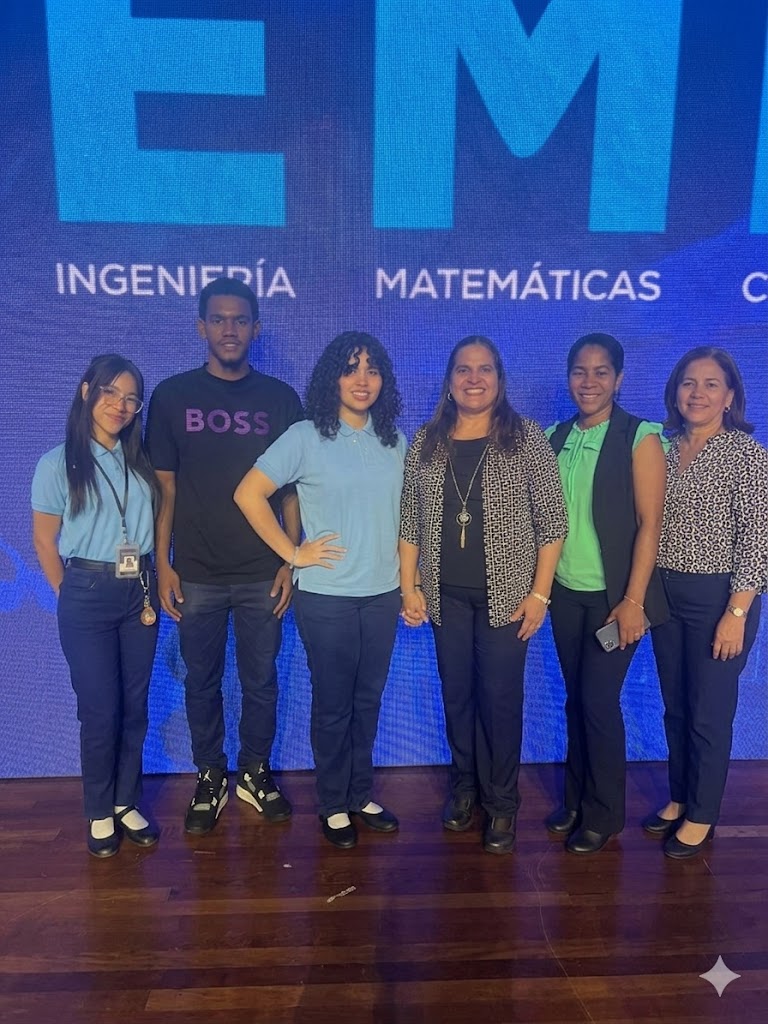 Tres estudiantes de Azua son reconocidos a nivel nacional en Premio al Mérito Estudiantil STEMP