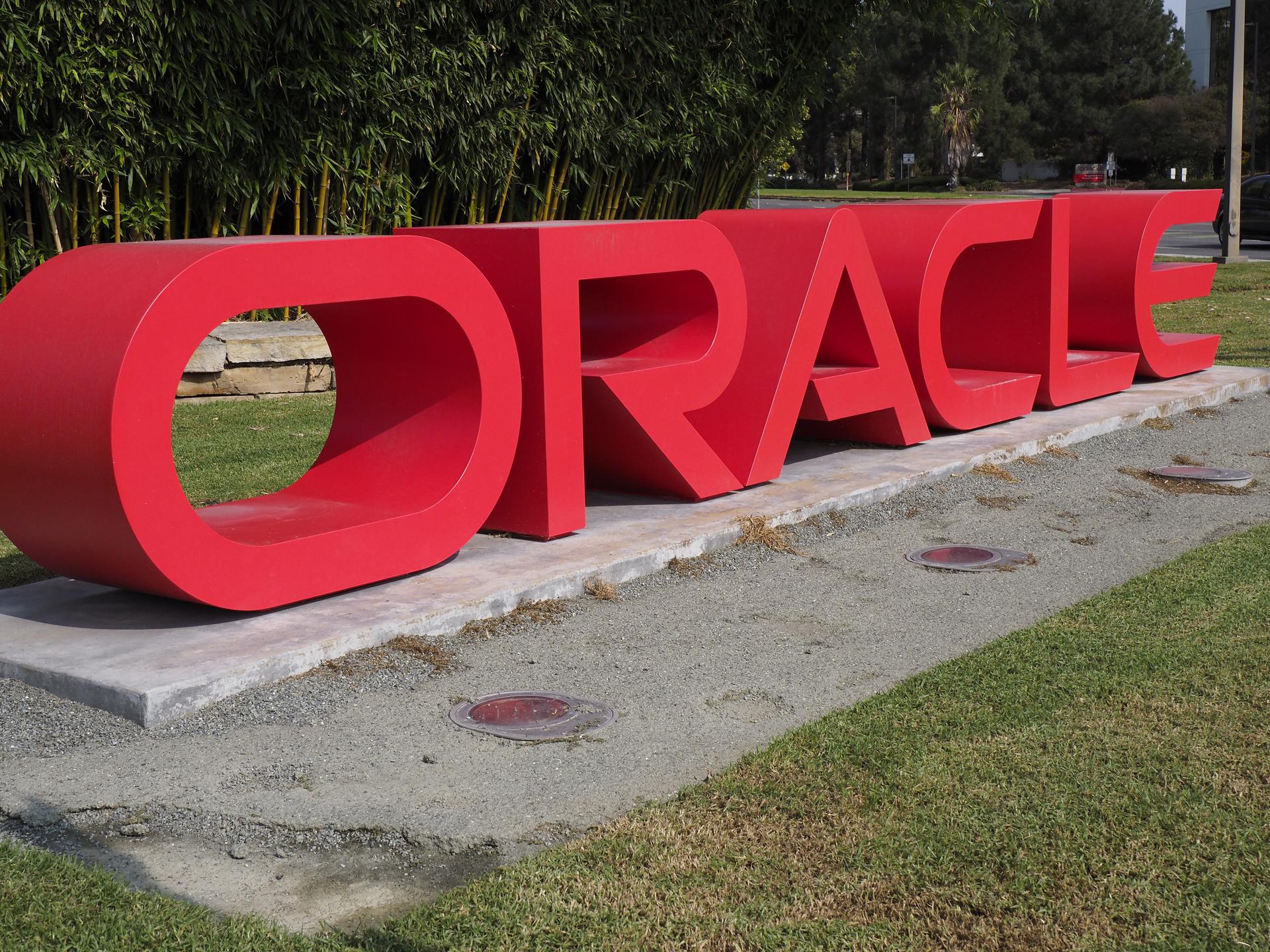 Un ataque en Dubái afecta al edificio de la empresa Oracle (EEUU), amenazada por Irán