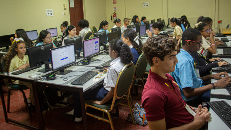 Regional 15 de Educación realiza con éxito Olimpiada de Lectura y Escritura en formato digital
