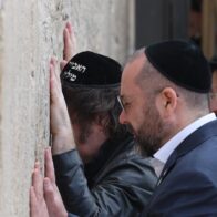 El presidente argentino Javier Milei visita el Muro de las Lamentaciones en Jerusalén
