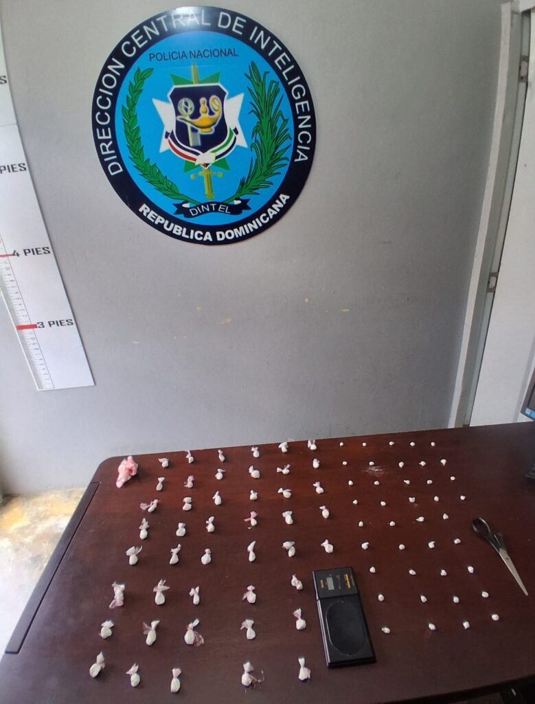 Policía asesta golpe al microtráfico en Esperanza; ocupa drogas y balanza