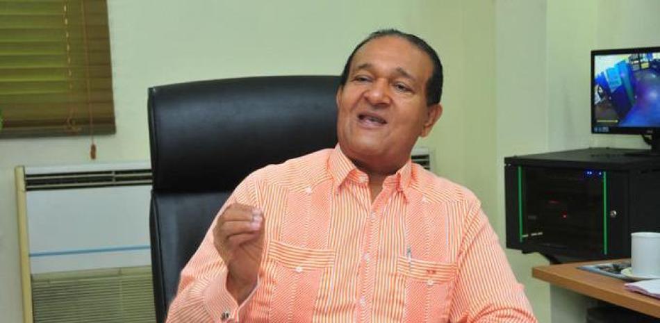 Senador Antonio Marte advierte sobre crisis política y expresa preocupación por la provincia Monseñor Nouel