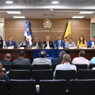 Mesa técnica de la JCE trata avances de cedulación con organizaciones políticas