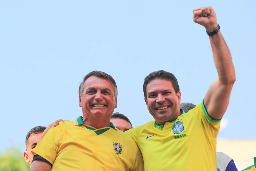 Exjefe de inteligencia de Bolsonaro es liberado por ICE en EE.UU. de acuerdo con allegados
