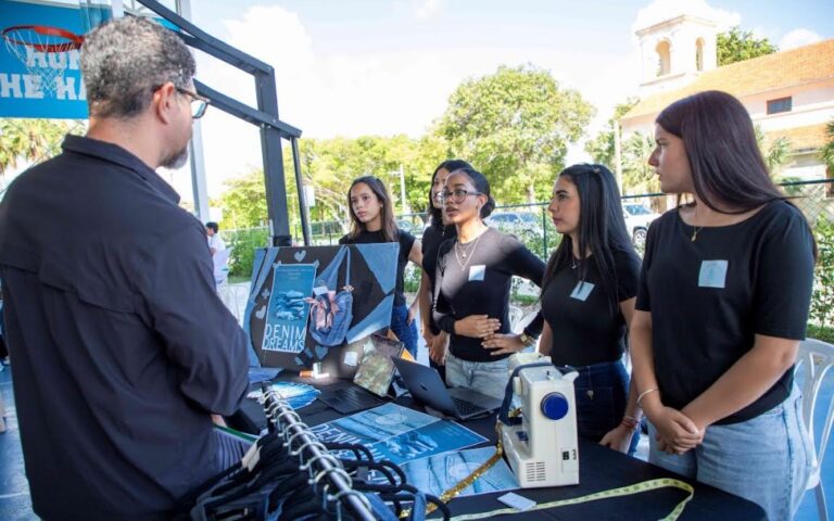 Puntacana International School celebró la Cuarta Edición de su Feria de Emprendimiento