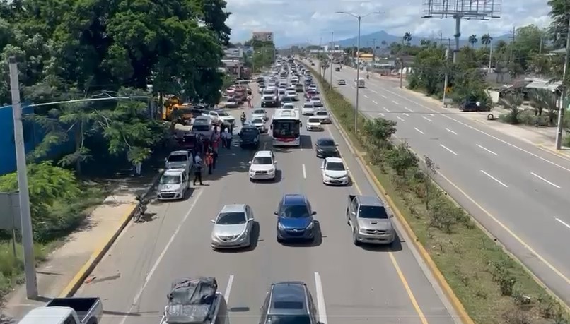 Autoridades inician “Retorno Seguro” en Santiago con carreteo simultáneo