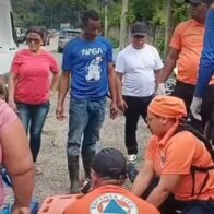 Defensa Civil asiste a dos personas heridas tras atropello en la Autopista Duarte
