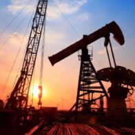 El petróleo de Texas roza los 100 dólares tras rechazo de EEUU al plan de Irán para Ormuz
