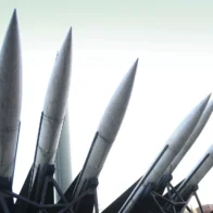 Corea del Norte reconoce varias pruebas de misiles, incluida una con bombas de racimo