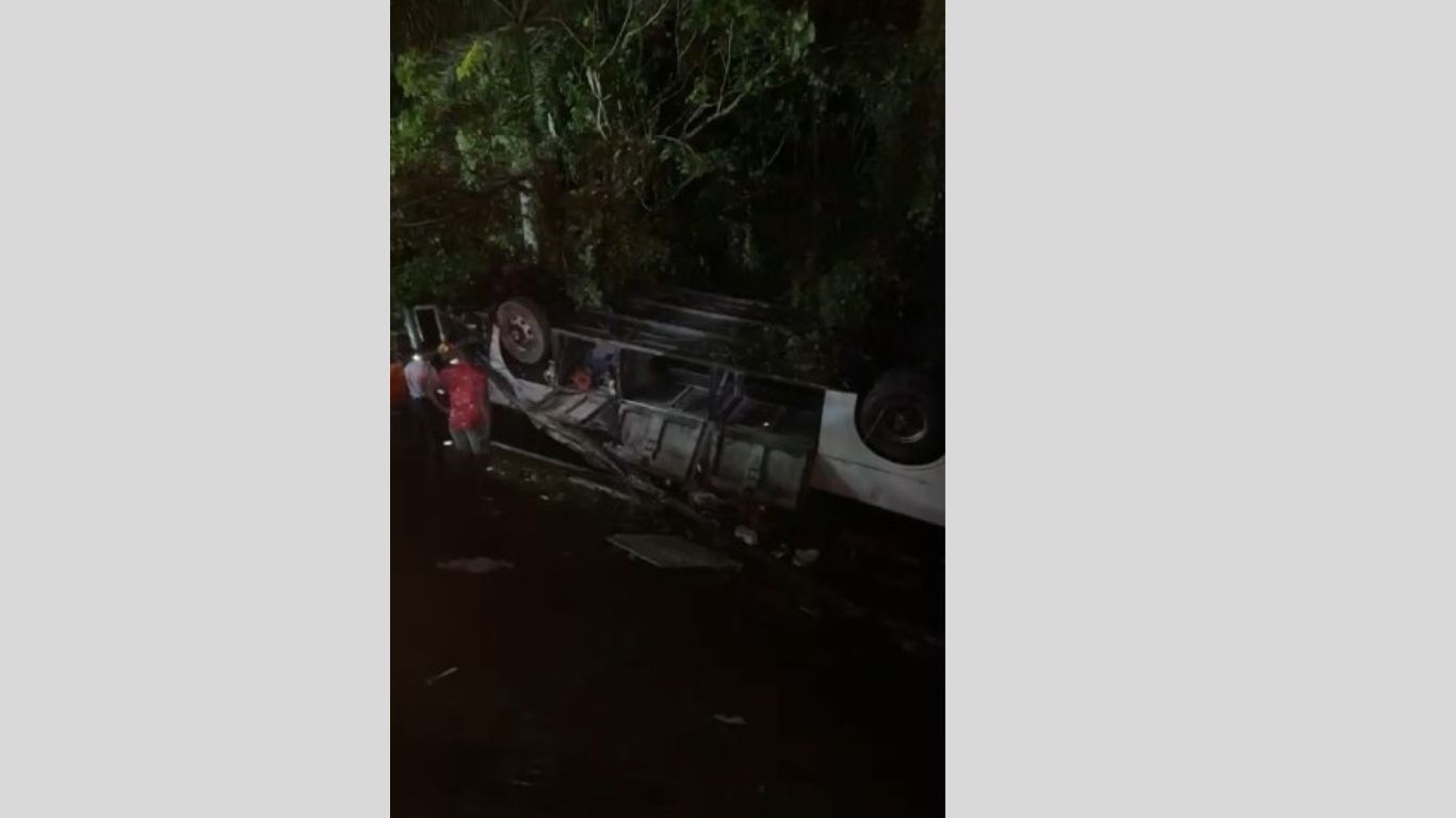 Accidente de tránsito deja al menos 10 heridos en la Autovía del Nordeste durante Jueves Santo