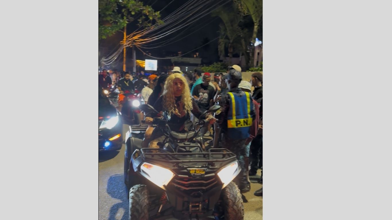 Las Terrenas, el polo opuesto de la reflexión y el recogimiento en Semana Santa