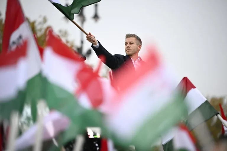 Líderes de Europa celebran el triunfo de Magyar sobre Orbán y anticipan trabajar con Hungría