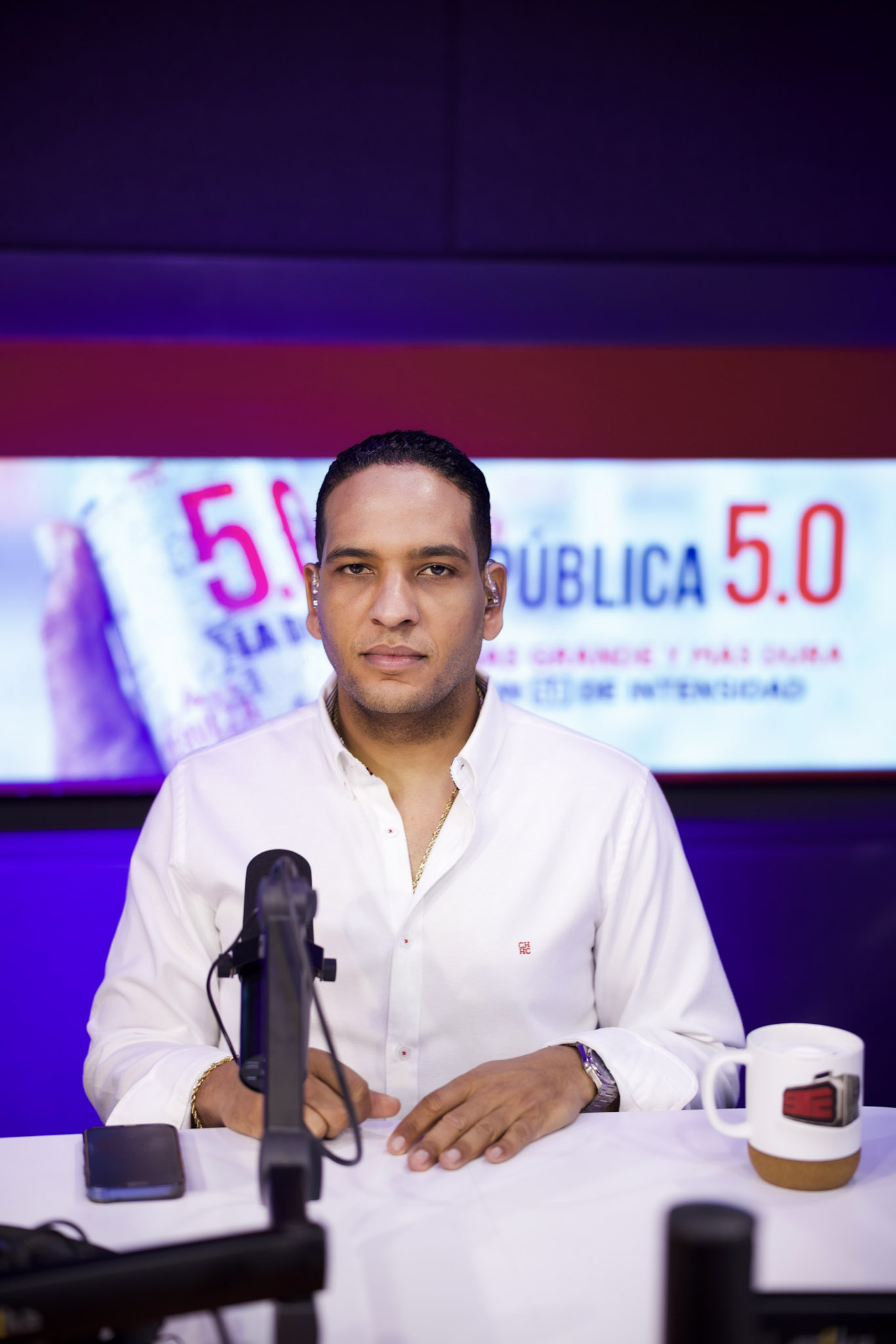 Hansel García estalla contra políticos y partidos que usan "turbas de motoristas" en caravanas