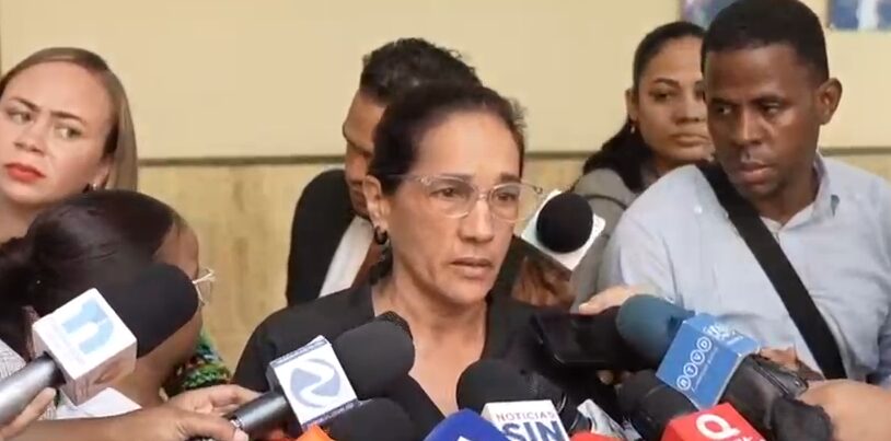 Entre lágrimas familiares de víctimas estallan al finalizar audiencia caso Jet Set