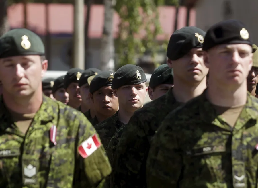 Las fuerzas armadas de Canadá reclutan el mayor número de personal en 30 años