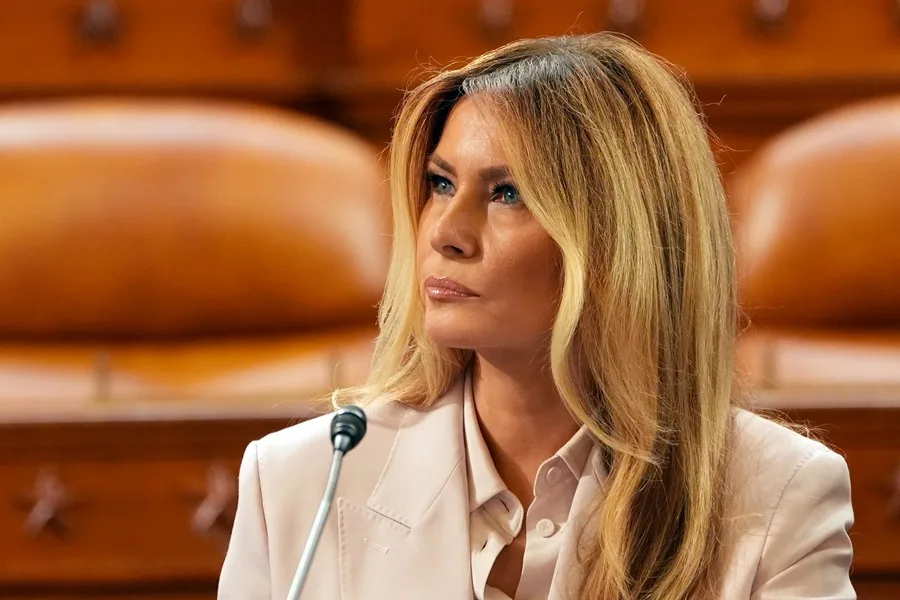 Melania Trump pide al Congreso de EE.UU. impulsar normas que protejan a los niños en los hogares de acogida