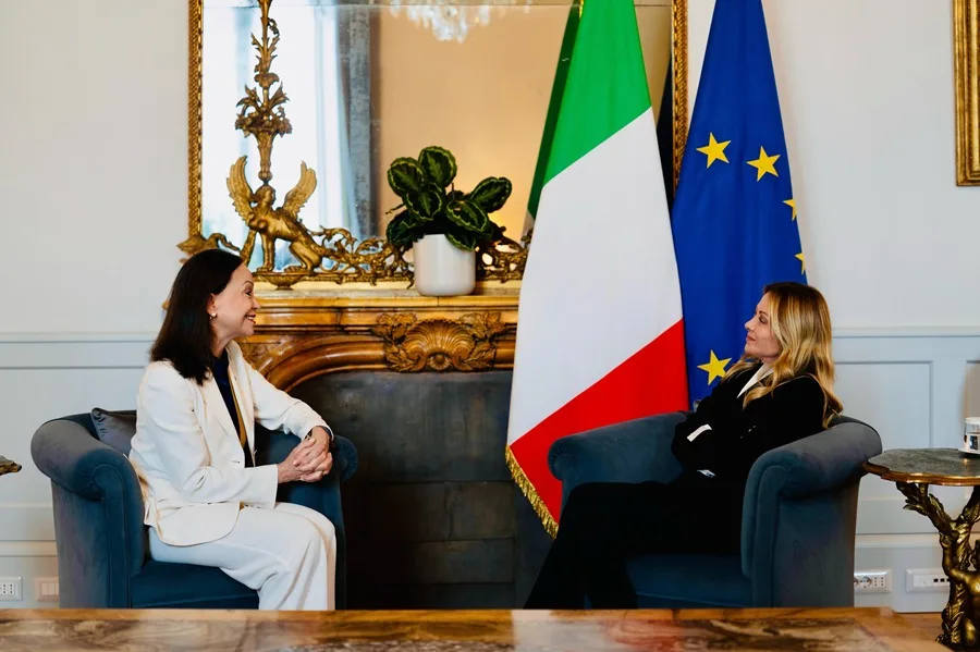 Meloni se reúne en Roma con la opositora venezolana María Corina Machado
