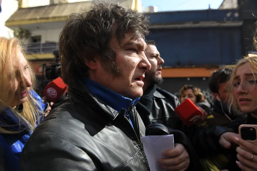 El Gobierno de Milei retira las acreditaciones a los medios acusados de una campaña de desinformación