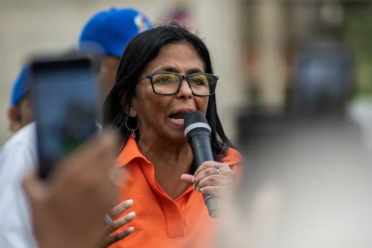 Delcy Rodríguez anuncia que la Ley de Amnistía en Venezuela «llega a su fin»