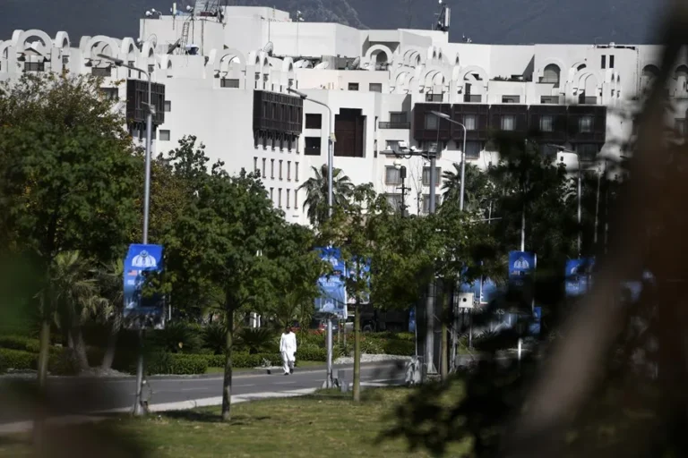 Irán asegura que no hay ninguna reunión planeada con Estados Unidos en Pakistán