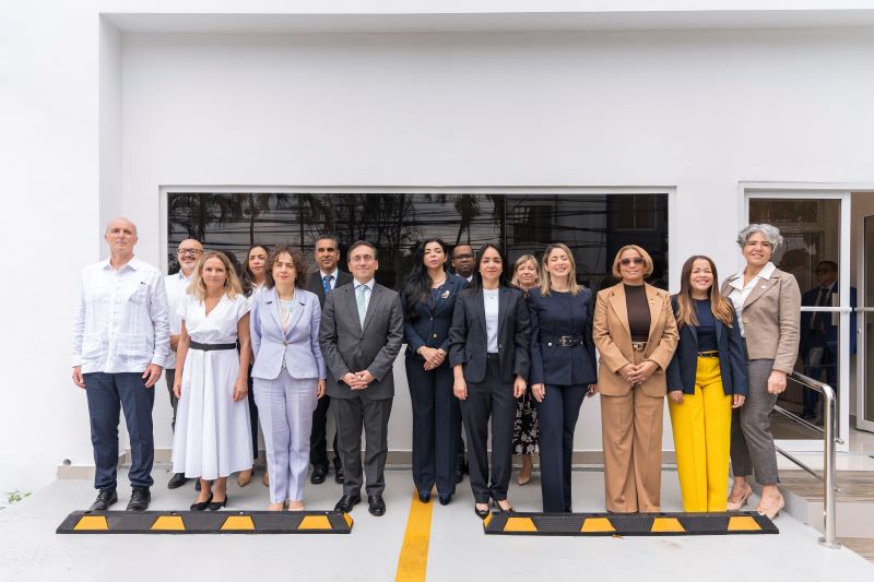 El ministro de Asuntos Exteriores, Unión Europea y Cooperación del Reino de España visita Relevic