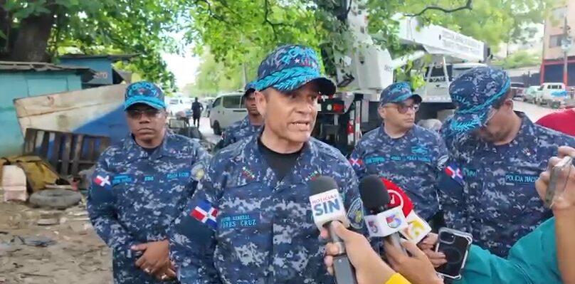 Director de la Policía Nacional destaca despliegue y apoyo ciudadano ante lluvias en el Gran Santo Domingo