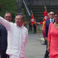 Petro es recibido por Delcy Rodríguez en primera visita a Venezuela tras captura de Maduro