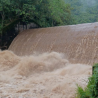 Acueductos fuera de operación por lluvias.