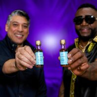 David Ortiz y Arajet se unen para llevar Ron Ozama a todos los vuelos de la aerolínea