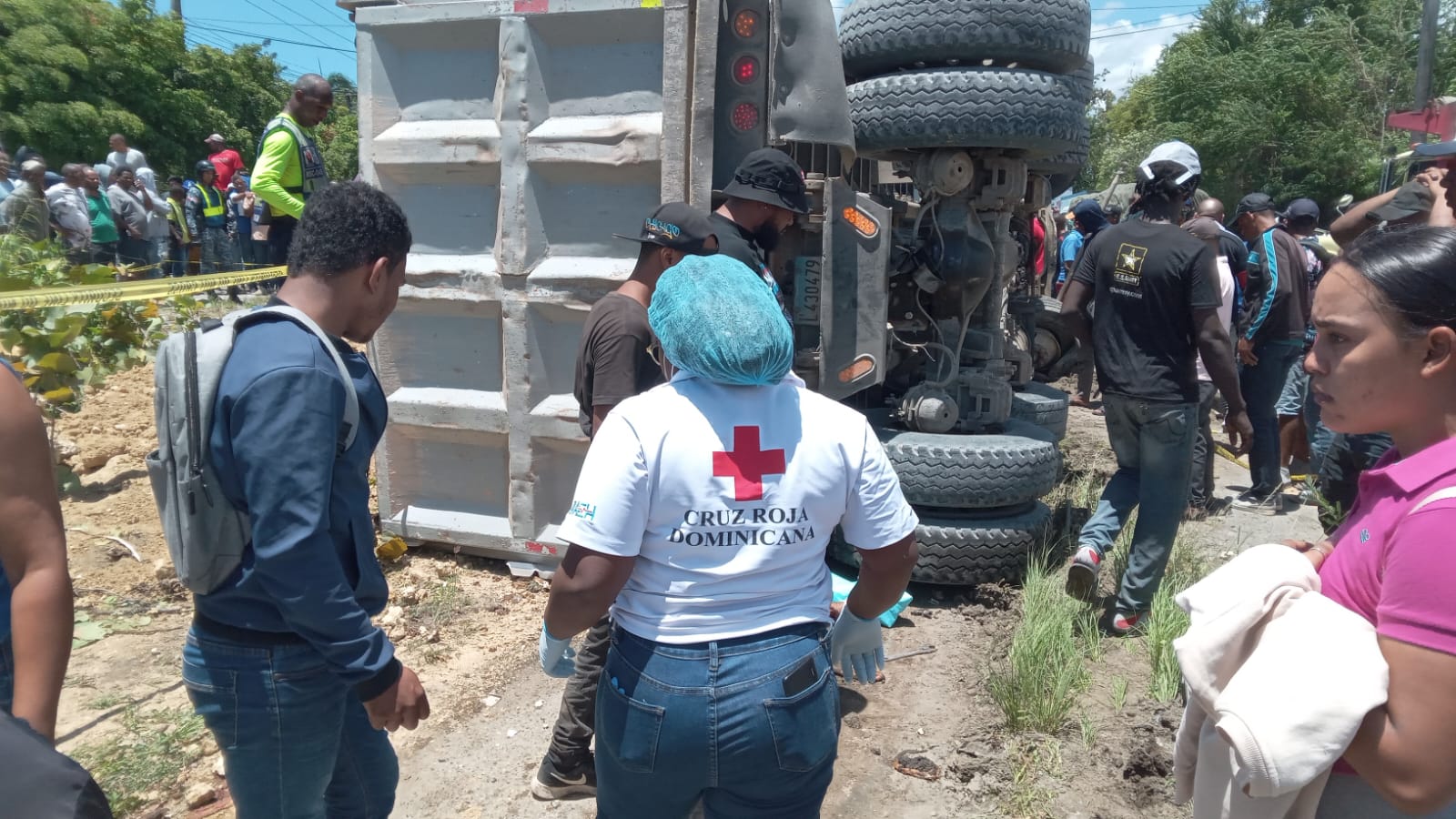 Dolor y consternación en San Cristóbal: velan víctimas de accidente en la autopista 6 de Noviembre